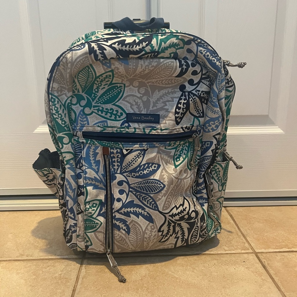 Vera Bradley rolling backpack in great condition!